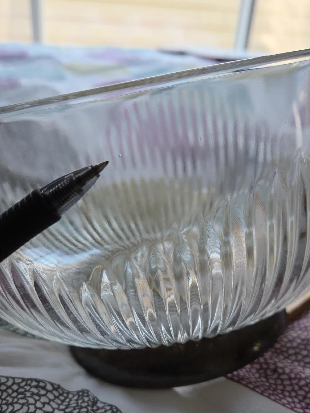 Landes/Italy....Clear Glass Ribbed Bowl with Silver Plated Base
